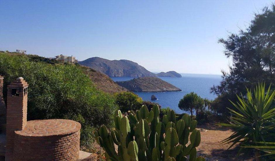 Syros Apartments Suites Chryssonisos Kini Exterior foto